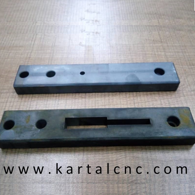 Tel erozyon makinesi ile kesim.